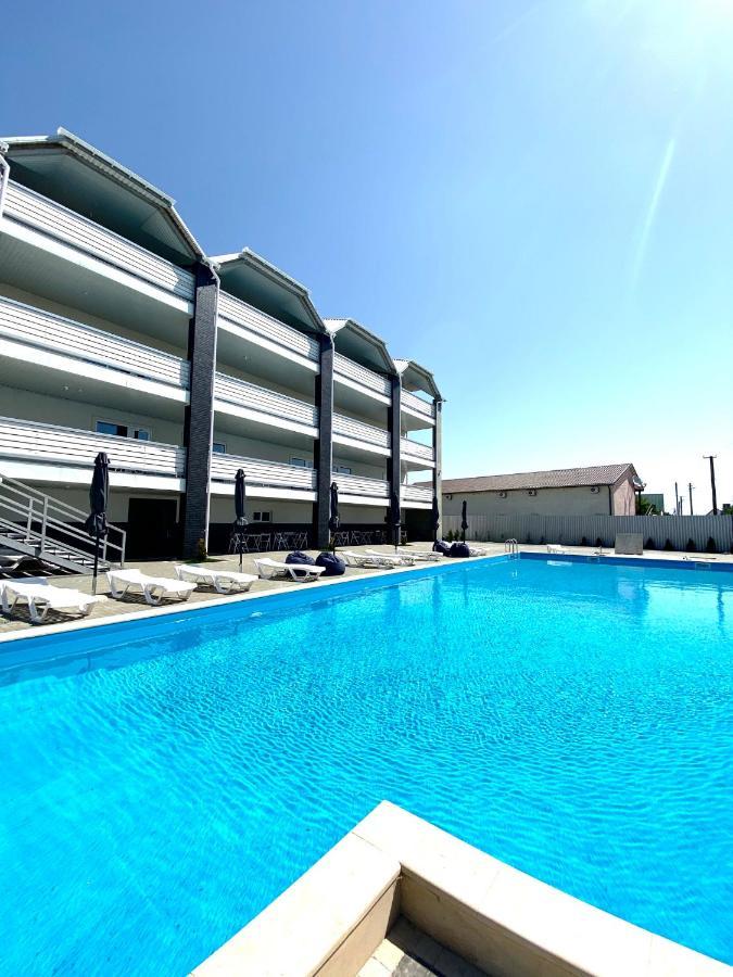 Lazurit Family Hotel Łazurne Zewnętrze zdjęcie